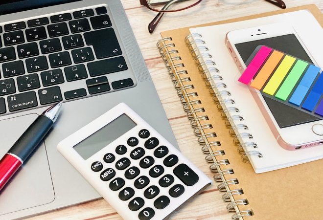 投資セミナーの講師は詐欺師?|60代男性からの探偵相談