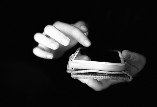 枕営業をした客の妊娠が嘘か自分で確かめるリスク。