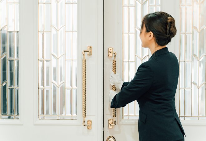 夫とウエディングプランナーの浮気問題。