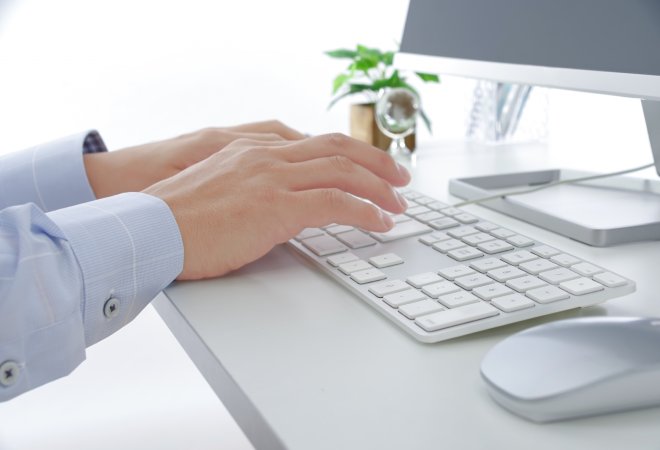 社員が残業代稼ぎをしているかも。