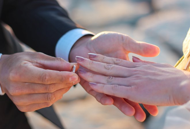 婚約中のパートナーの浮気問題。