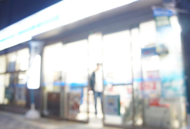 夜中にコンビニに行っている理由とは?